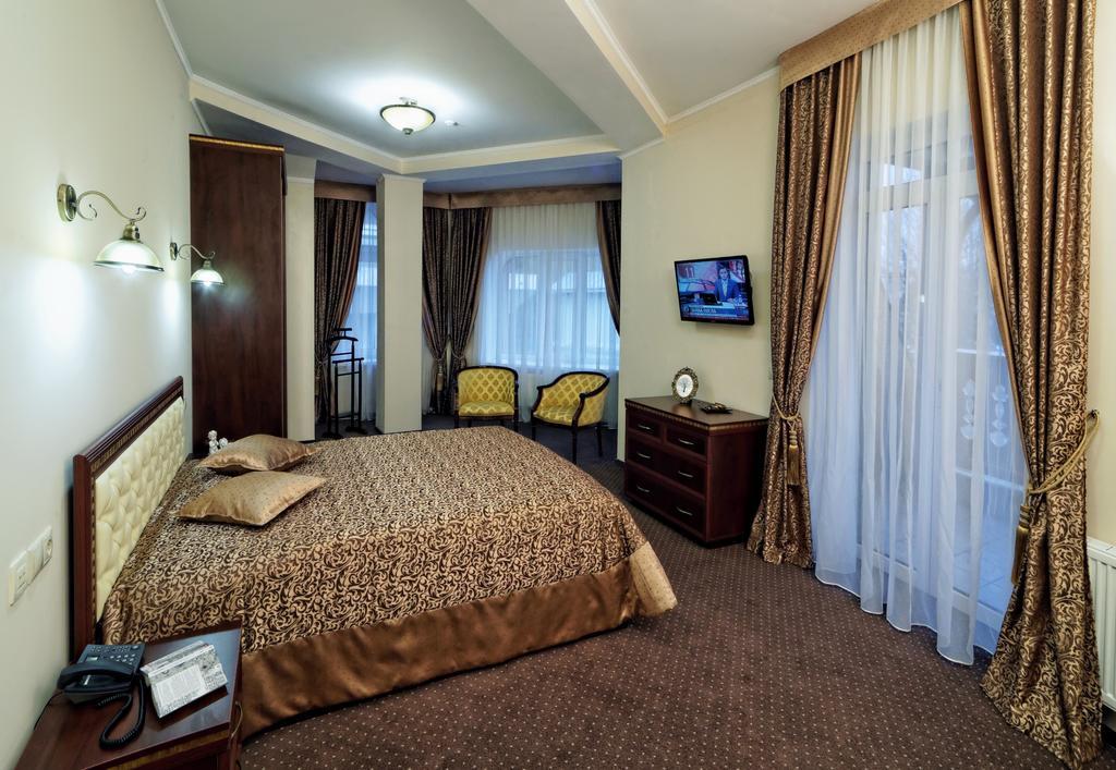 Svityaz Resort Truskavets Kamer foto