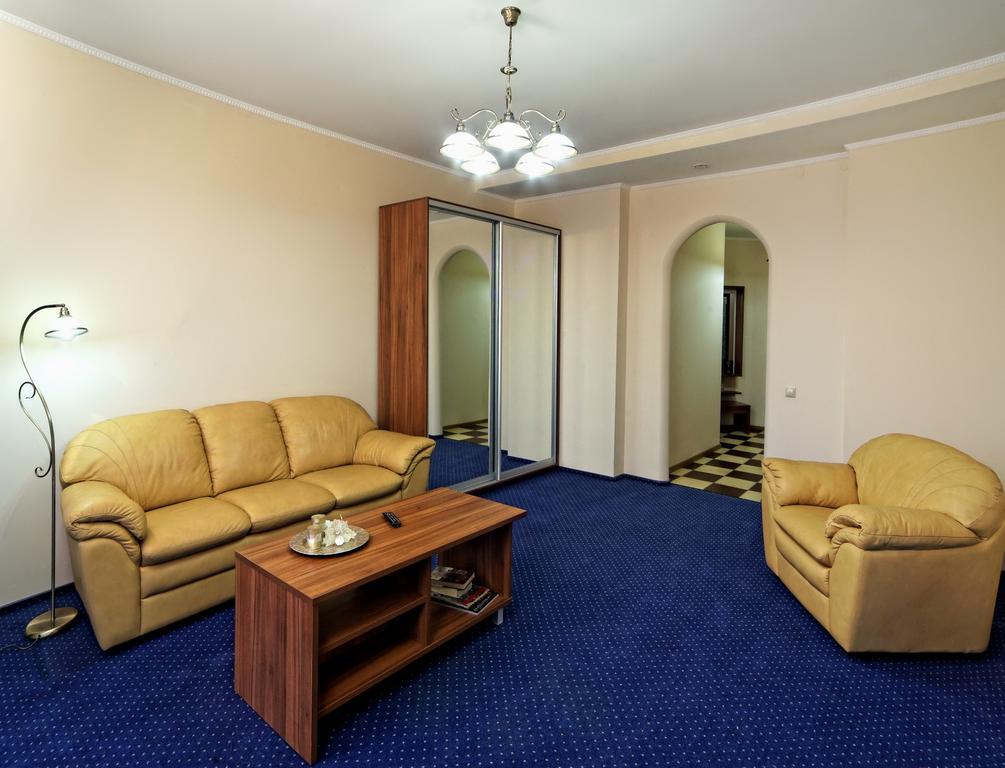 Svityaz Resort Truskavets Kamer foto