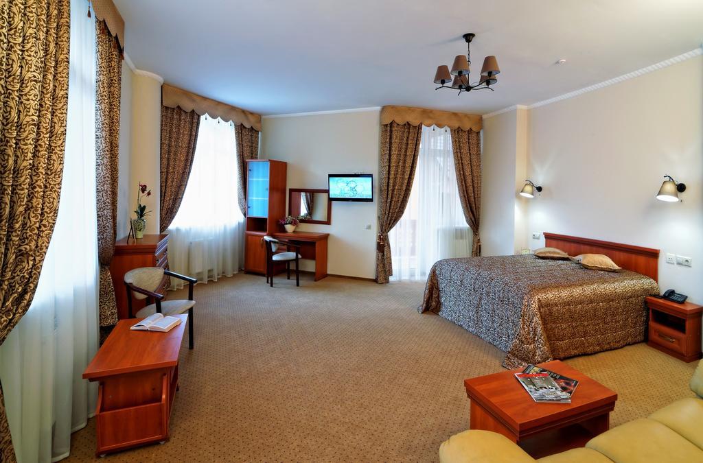 Svityaz Resort Truskavets Kamer foto