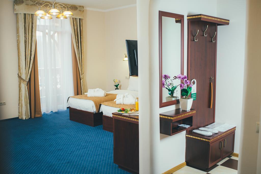 Svityaz Resort Truskavets Kamer foto