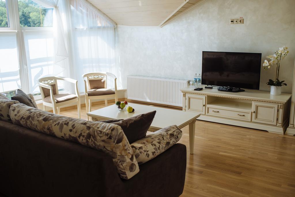 Svityaz Resort Truskavets Buitenkant foto